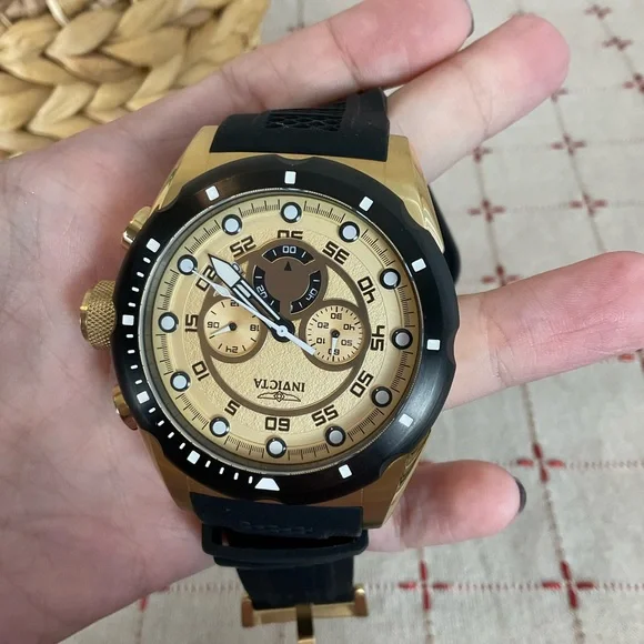 Invicta Speedway 18k Gold Plated Men’s Wristwatch Model 20306 50mm - Picture 6 of 8